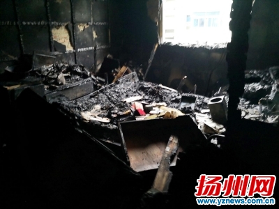 卧室烧得面目全非