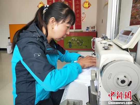 家是“小车间”青海妇女“针线活”走出国门