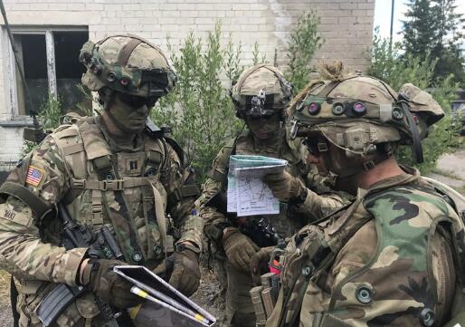 美军将在波罗的海部署装甲车的速度提高了近一半。（图源：NBC）