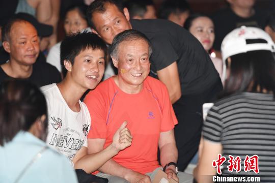 夏伯渝深圳讲述《我生命中的8848》