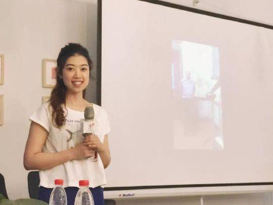 重庆最牛的同桌闺蜜火了：你上剑桥 我读哈佛