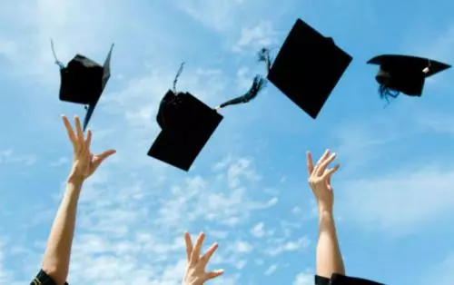 硕士生申请在母校读博 被要求证明硕士学位是真的