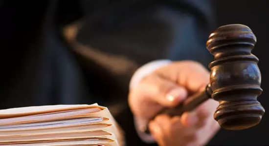 男子手术后1个月去世 妻子:手术未完专家去赶飞机