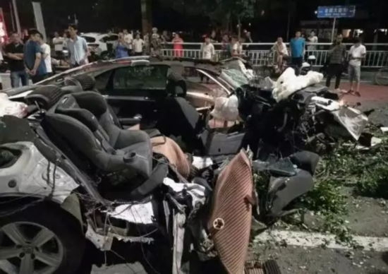 女司机醉驾致惨烈车祸副驾当场死亡 曾2次拒绝代驾