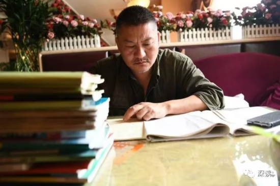 51岁高考钉子户第22次高考：学校不好不去 再考