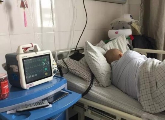 癌症少女曝矫正学校耽误治疗 曾犹豫并拒绝化疗