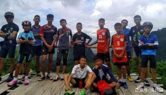 “野猪”少年足球队