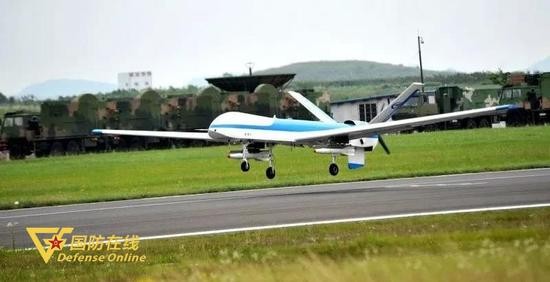 重磅!中国新一代察打一体无人机鹞鹰Ⅱ成功试飞