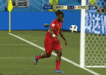 gif回顾世界杯十大搞笑人物:巴舒亚伊闷自己 内马尔表演体操