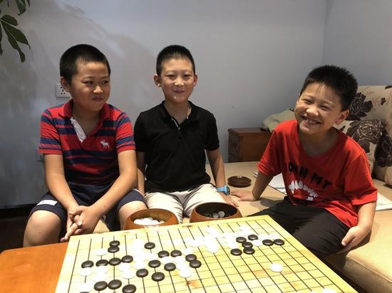 被中国棋院杭州分院录取的福州少年围棋队三小选手
