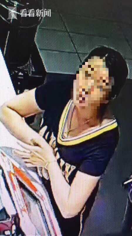 监控拍到的肇事孩子的家长