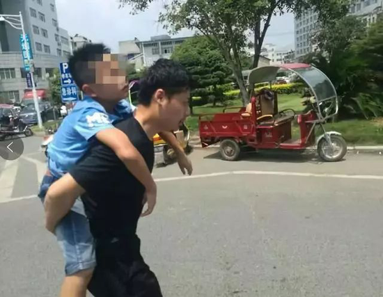 （图片来源：江南都市报）