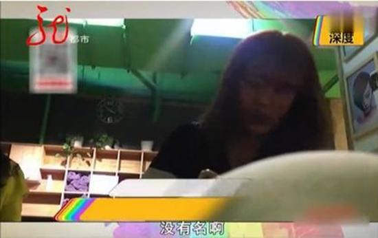 理发师为啥总戴手套给你洗头？问题竟出在洗发水上