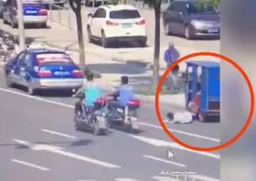 父母逼儿假摔碰瓷致颅骨骨折 法院:剥夺父亲监护权