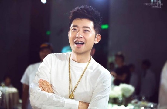 海一天婚礼现场温馨浪漫 李冰冰陈坤廖凡何冰齐现身