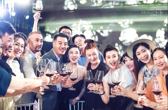 海一天婚礼现场温馨浪漫 李冰冰陈坤廖凡何冰齐现身