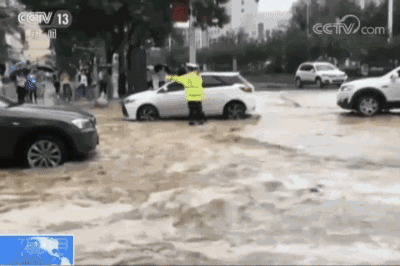 多地强降雨洪灾致十余人遇难 6省市周末暴雨倾盆