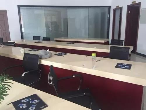  21世纪不动产景隆店已经人去楼空