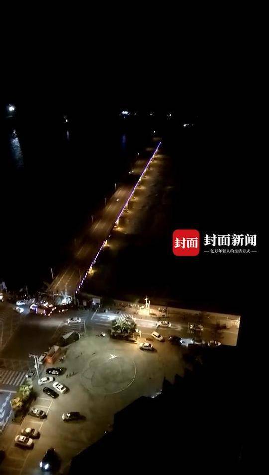 四川彭山岷江大桥发生部分垮塌 暂无人员伤亡报告