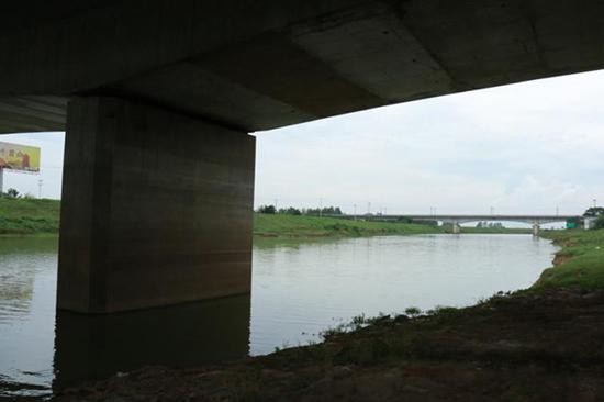 女童璇璇被至亲溺死在南京江宁湖熟街道的一条河里。本文图片 澎湃新闻记者 邱海鸿 实习生 茆雪纯 图