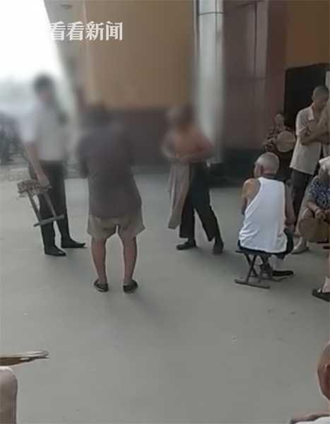 目前，姜楼镇纪委已经介入调查，并对路某停职，根据调查结果从严处理。