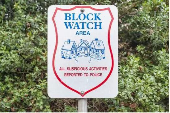 在暴力犯罪开始下降之后,游手好闲者和乱穿马路的人可能开始显得更加危险 图片来源:Marc Bruxelle/Shutterstock.com