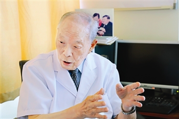 "癌症诱导分化之父"王振义:希望我们泰州制造出更多便宜的药