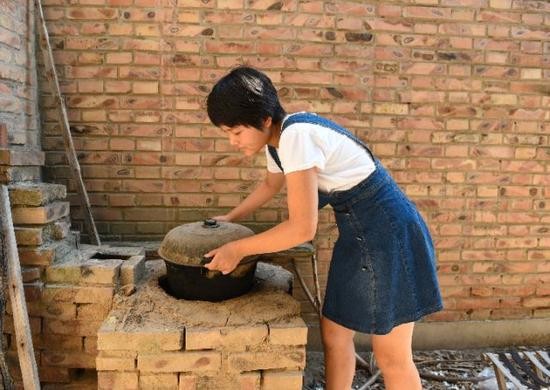 北大新生王心仪走红后:那些商品绝不会代言