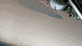 内江甜城湖惊现水怪?执法部门:排污管泄露喷黑水