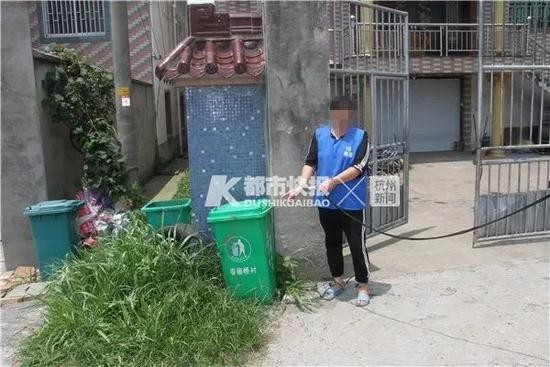 丈夫病危仍微笑妻子事后给情人发短信:老陈快死了