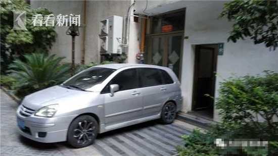 业主暴力破坏助老餐厅:老人衣衫破烂影响高端形象