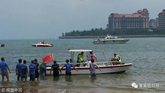 ▲8月6日，青岛，双胞胎女童搜救现场。    图/视觉中国