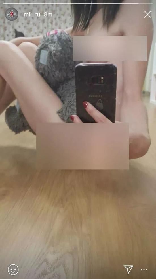 操作失误？俄罗斯国防部社交账号惊现不雅图