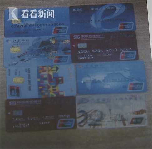 情侣闹分手吵进派出所 女友才发现男友居然是逃犯