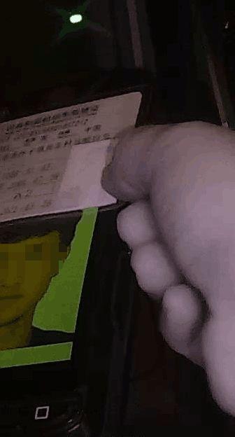 男子网购驾驶证行车高速 不料证件主人是网逃人员