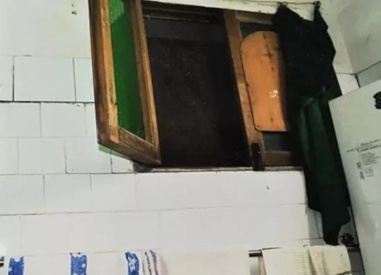 寄宿少女祼身昏迷浴室死亡 8年后母亲申诉被驳