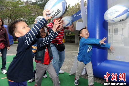 资料图：香港儿童参加活动。 中新社发 郑祚声 摄