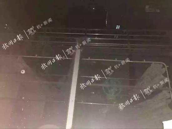 男孩33楼坠亡 事发前有人曾拍照问是谁家的孩子