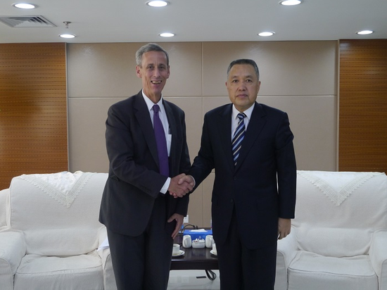 美媒:中美研拟谈判路线 争取11月前结束贸易僵局