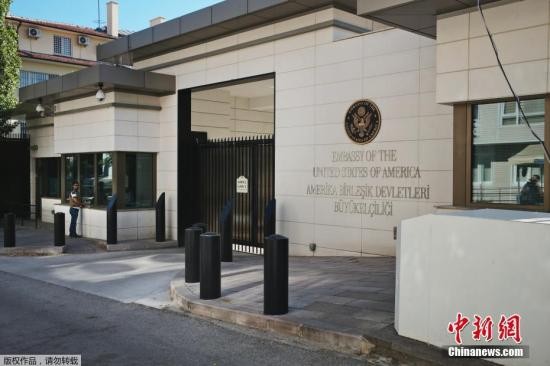 当天,枪手向美国驻土耳其大使馆开枪,未导致人员伤亡.