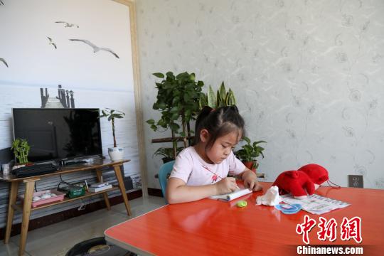 山西河曲推进易地扶贫搬迁1246户贫困户搬进“幸福小区”