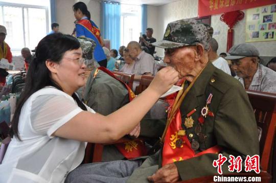 纪念抗战胜利73周年徐州10名抗战英雄喜过千寿宴