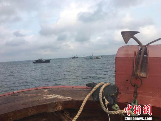 河北唐山海域“中伟88888”轮沉船事故仍未发现失踪人员