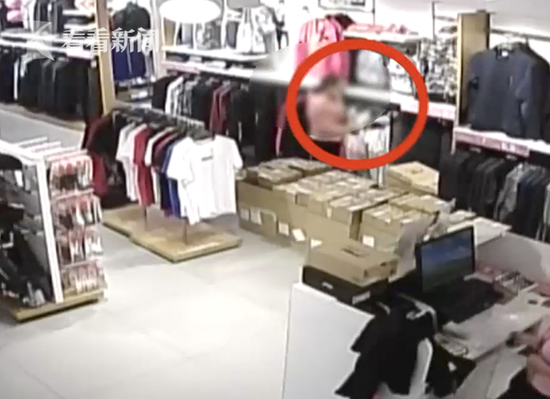 女子带娃盗窃被抓现行 10岁儿子怒斥母亲:你丢人