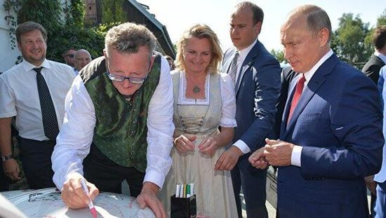 普京出席克奈斯尔与迈林格的婚礼