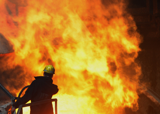 外媒:俄罗斯一国防工厂发生爆炸 致3人死亡3人失踪