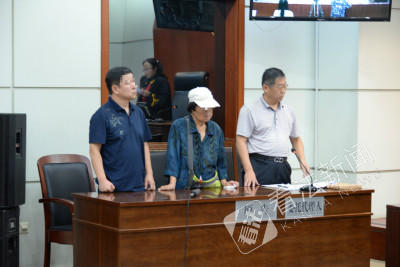 女儿热水浇丈夫次日坠楼身亡 岳母状告女婿索60万