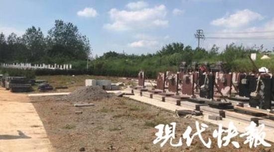 长春村在该地块建设的公墓