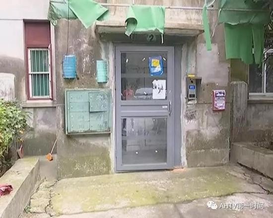 事发小区单元楼