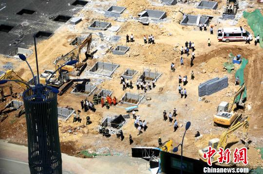 山东济南一工地坍塌事故致2人死亡